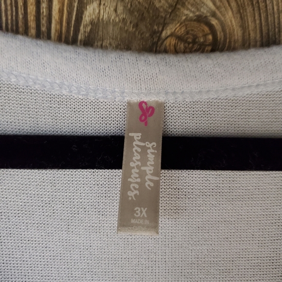 Light Sweater - Picture 5 of 7